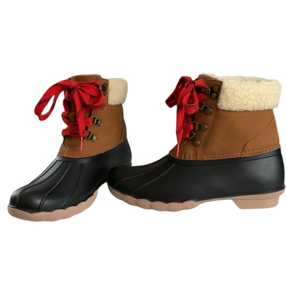 Magellan Outdoors Sherpa collar duck boot - Picture 11 of 14